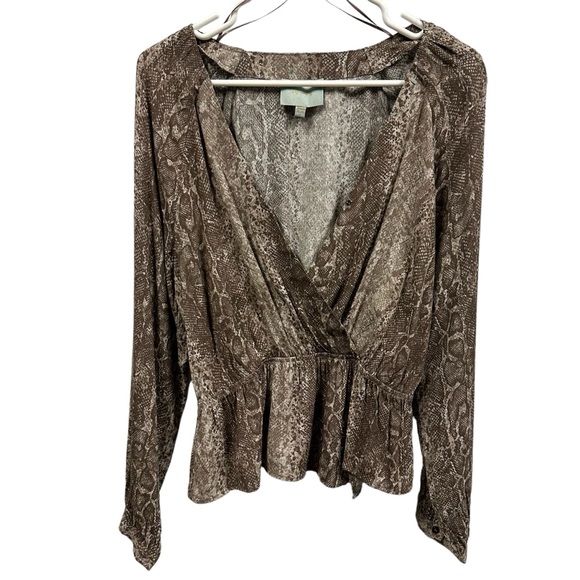 Skies Are Blue Snakeskin Print Wrap Style Long Sleeve Lightweight Blouse Medium - Picture 6 of 10